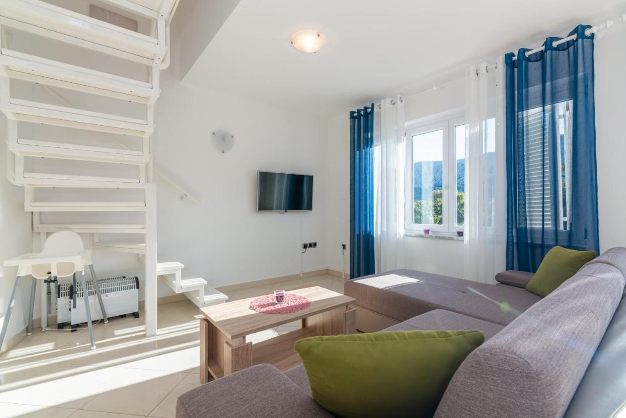 Apartment Mimoza 6, Baska, Krk Ngoại thất bức ảnh